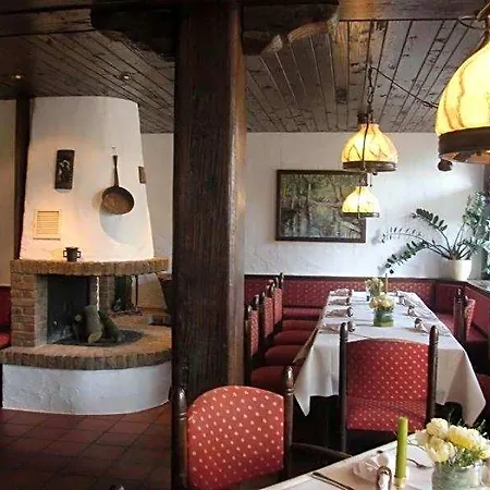 Spitze Warte Otel Rüthen